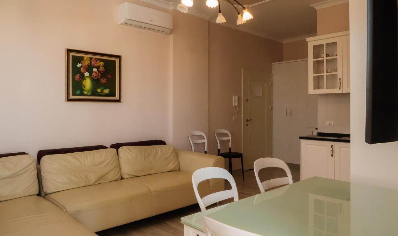 Adriatic East View Apartment Durres Bagian luar foto