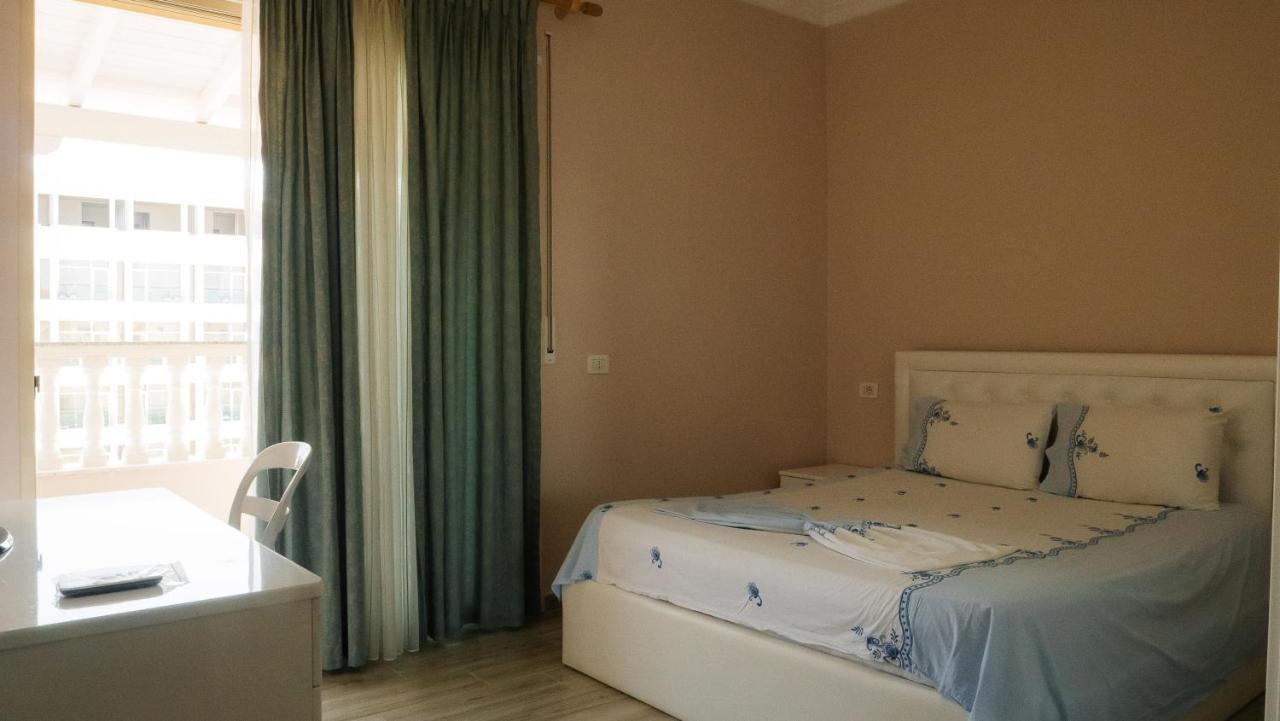 Adriatic East View Apartment Durres Bagian luar foto