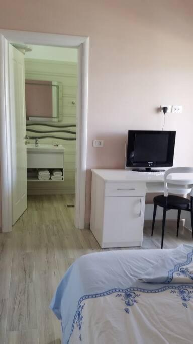Adriatic East View Apartment Durres Bagian luar foto